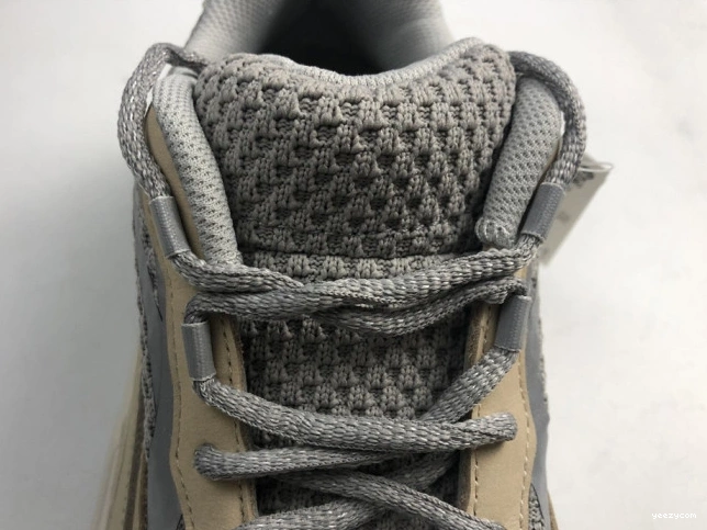 Adidas 700 Boost Yeezy Cream Cream GY7924 V2 0922